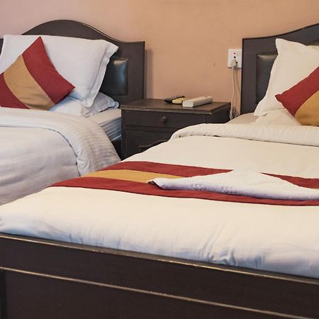 Nepalaya Hotel Катманду Екстериор снимка