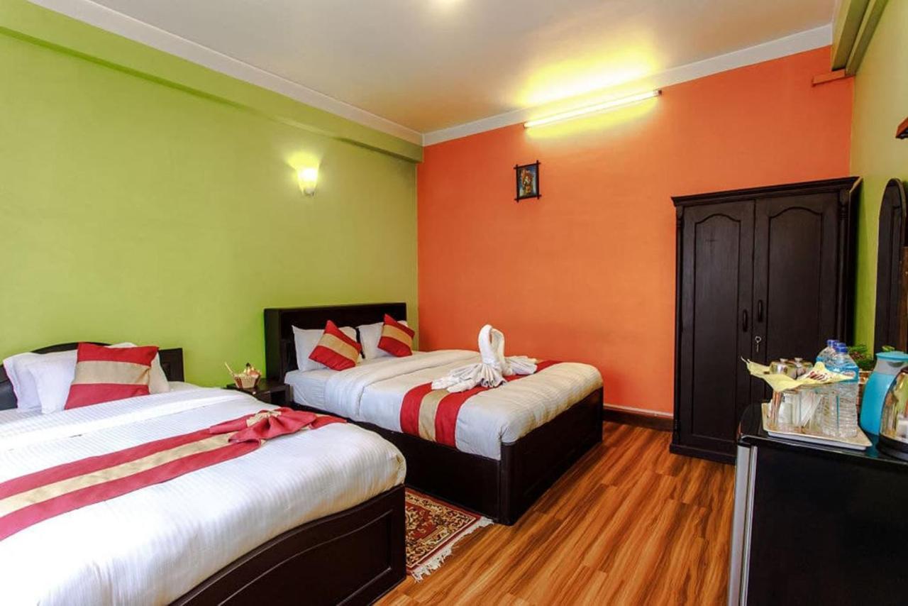 Nepalaya Hotel Катманду Екстериор снимка
