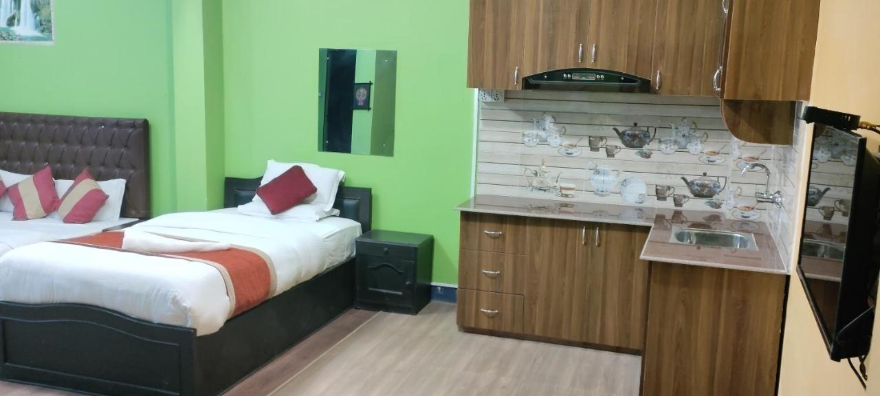 Nepalaya Hotel Катманду Екстериор снимка