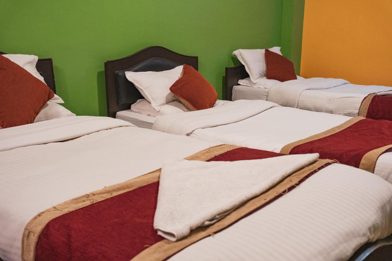 Nepalaya Hotel Катманду Екстериор снимка
