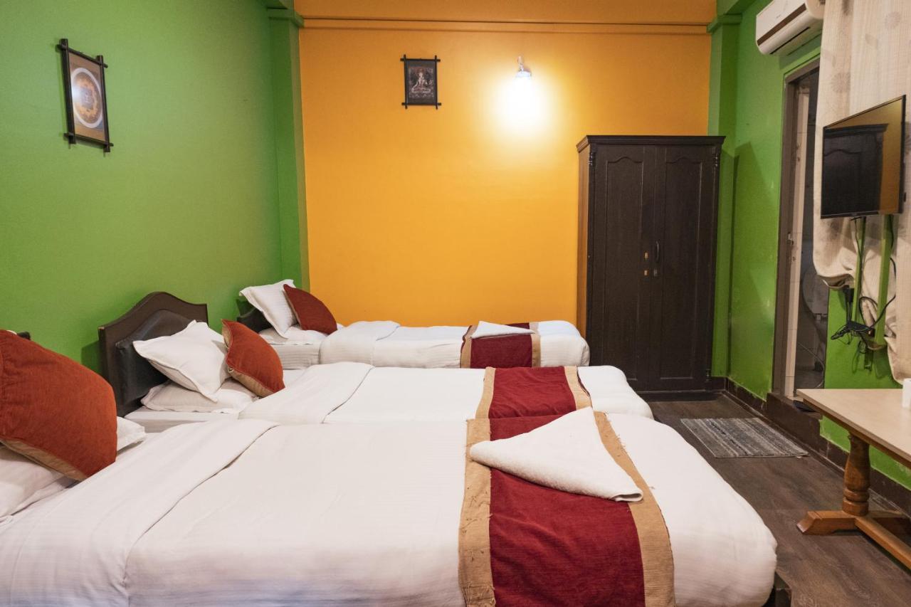 Nepalaya Hotel Катманду Екстериор снимка