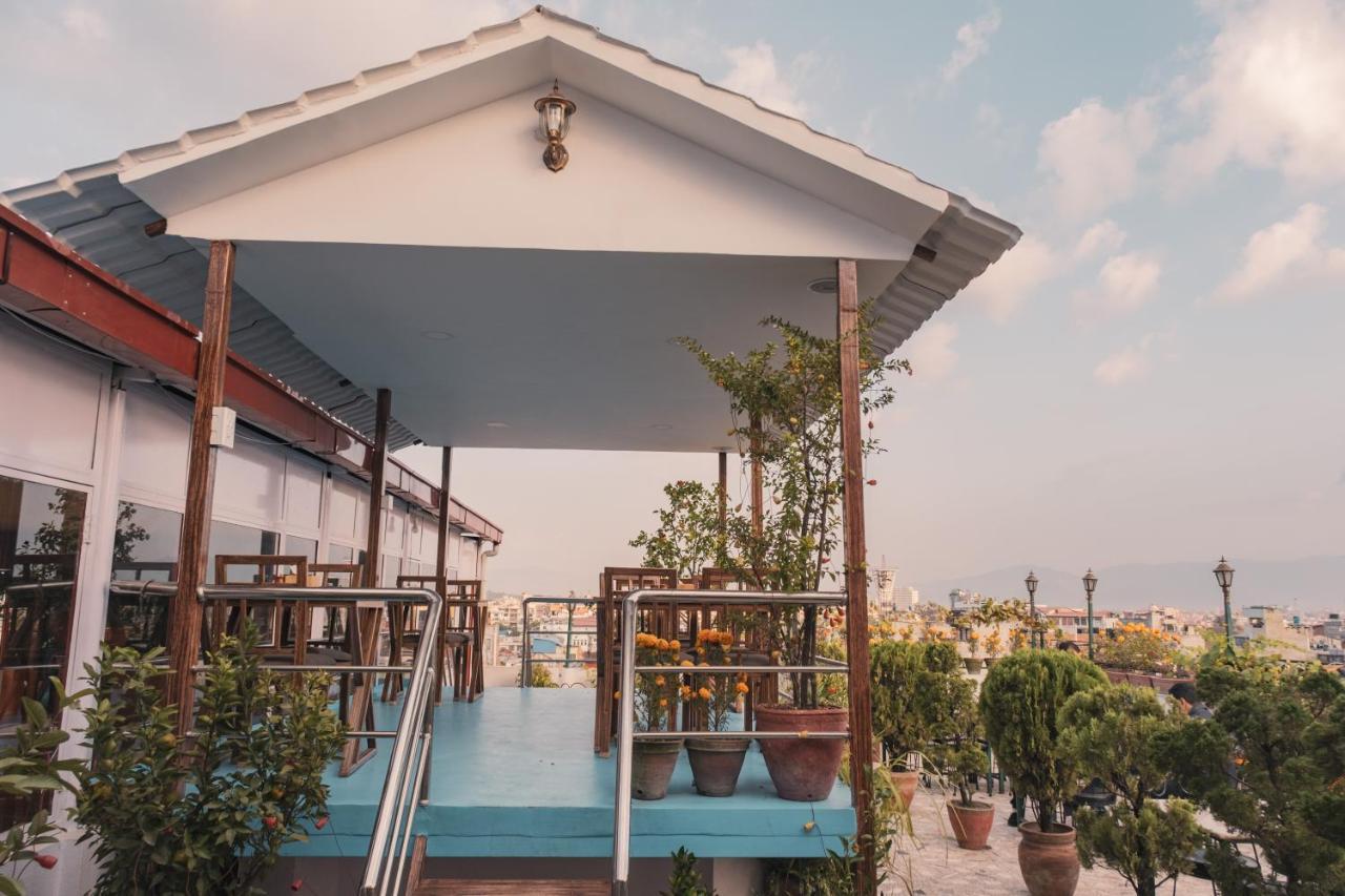 Nepalaya Hotel Катманду Екстериор снимка