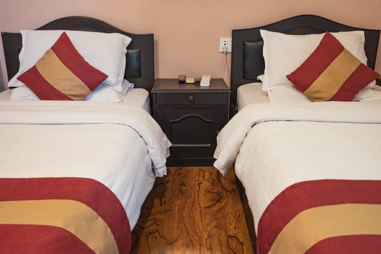 Nepalaya Hotel Катманду Екстериор снимка